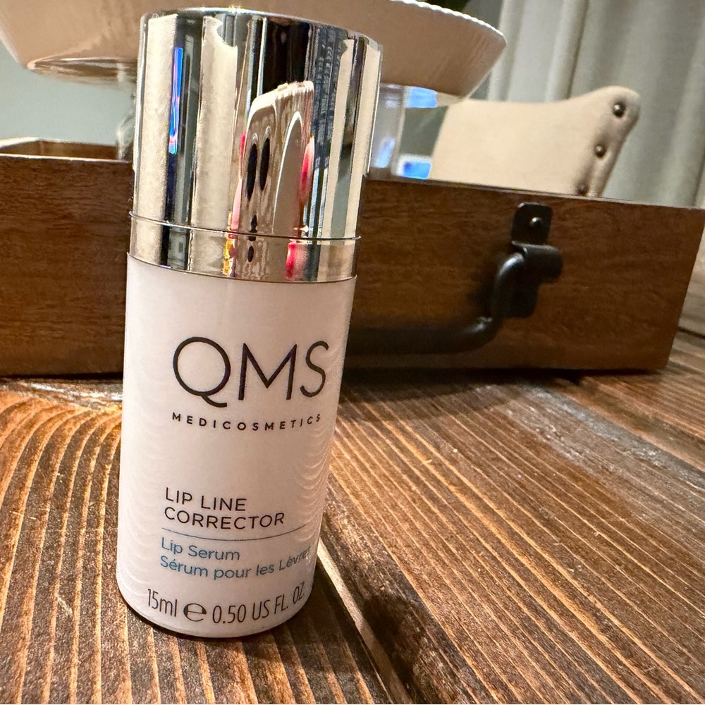QMS Medicosmetics Lip Line Corrector Serum - Lip Serum .50 us fl oz NEW